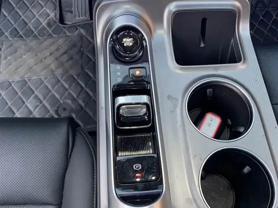 GAC Trumpchi E8 PHEV