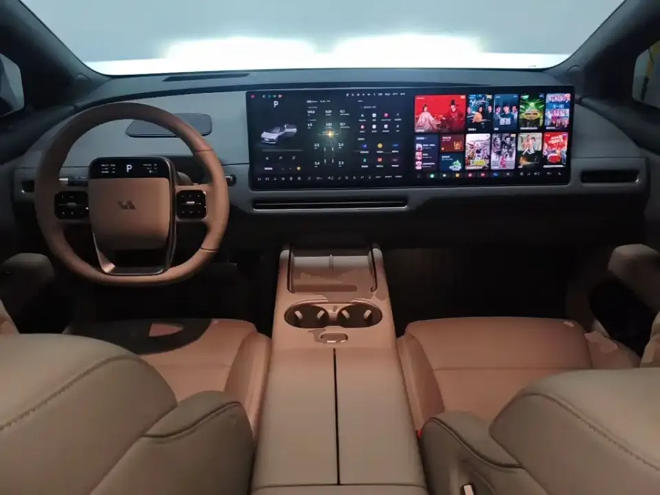 Li Li i6