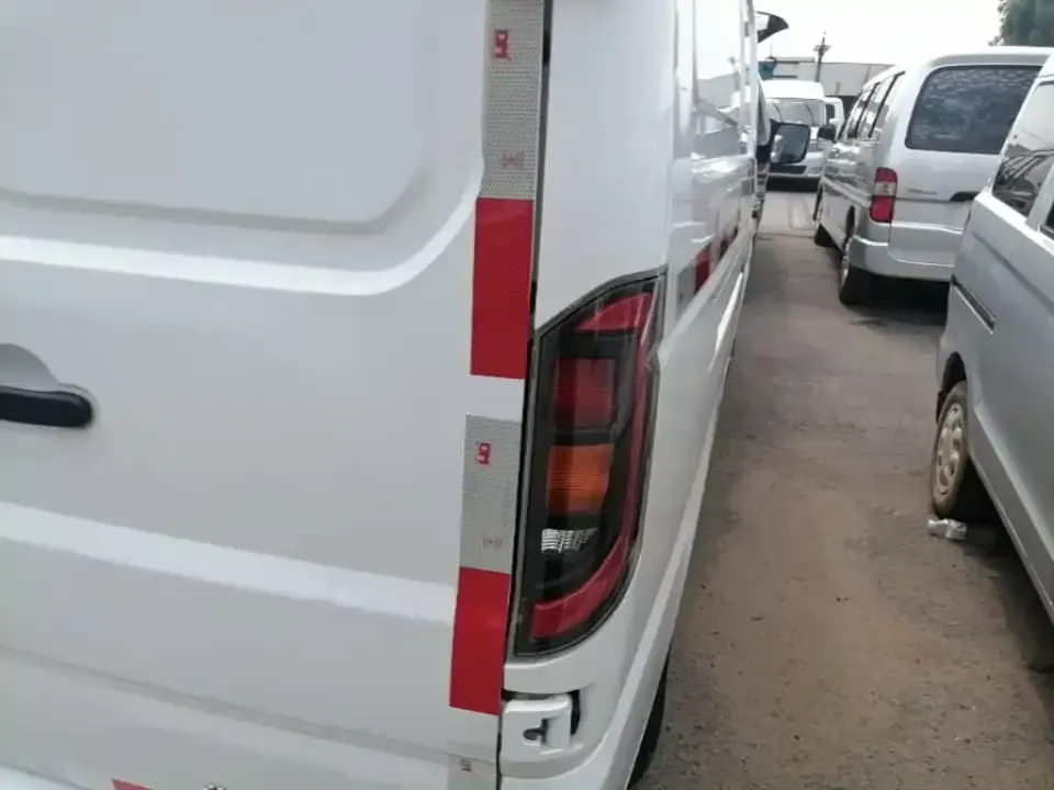 Foton EV6