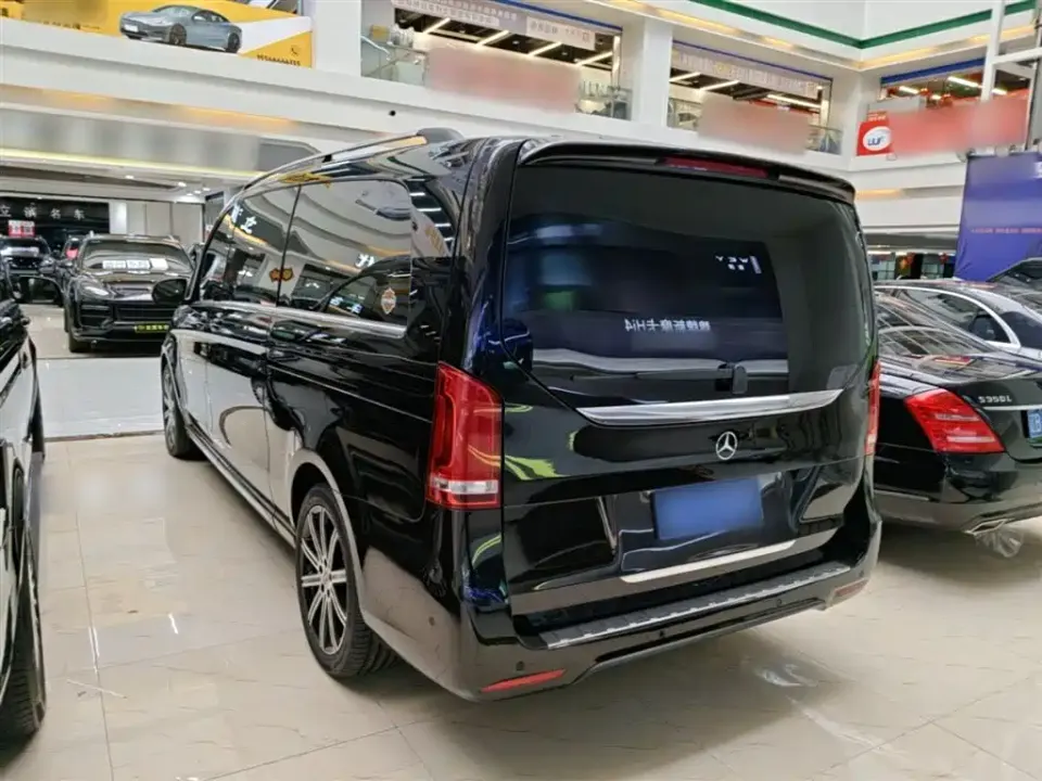 Mercedes-Benz V-Class