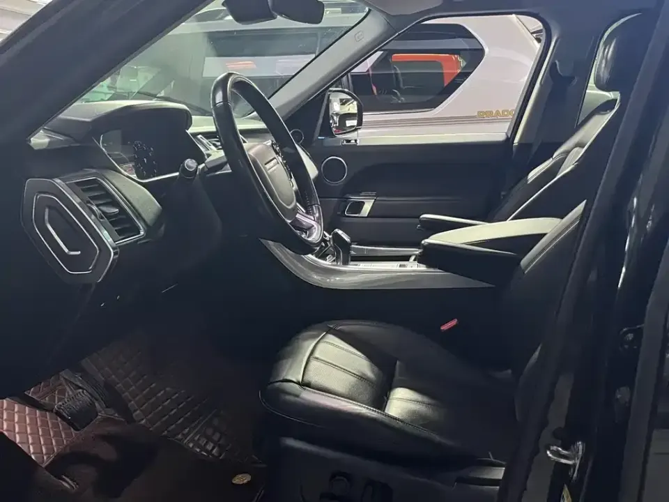 Land Rover Sport