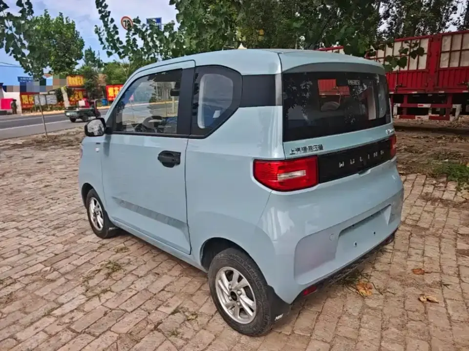 Wuling MINIEV