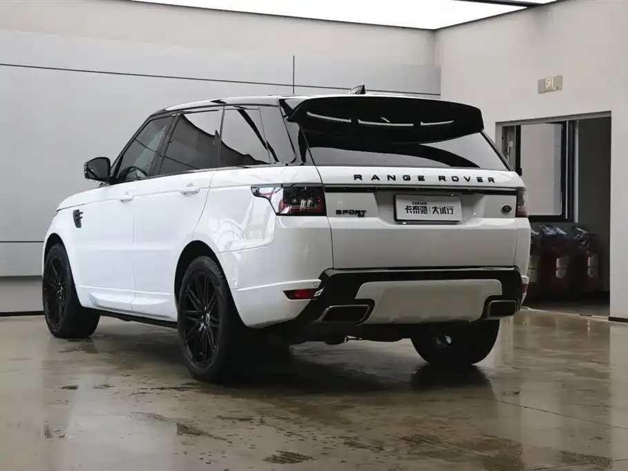 Land Rover Sport
