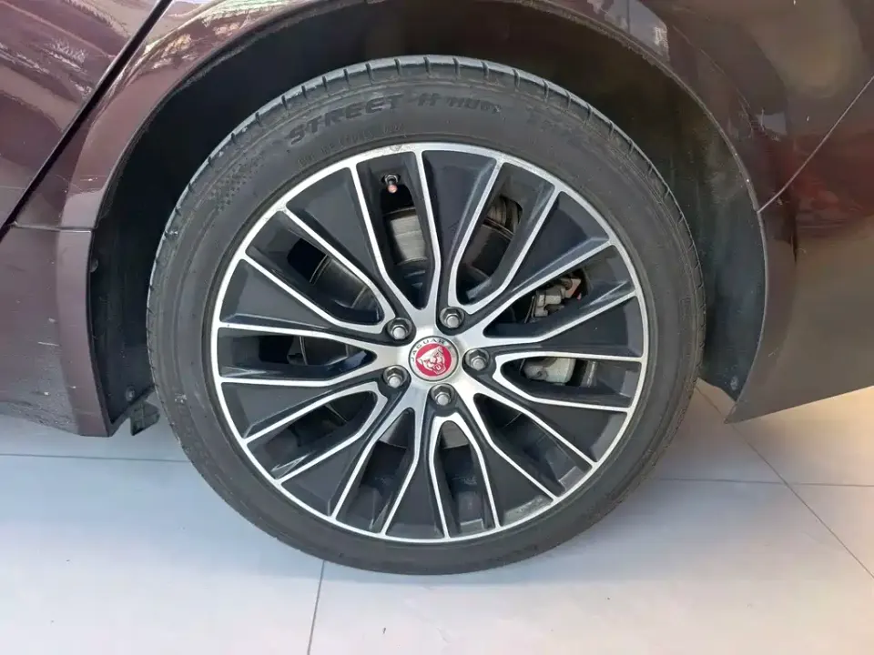 Jaguar XEL