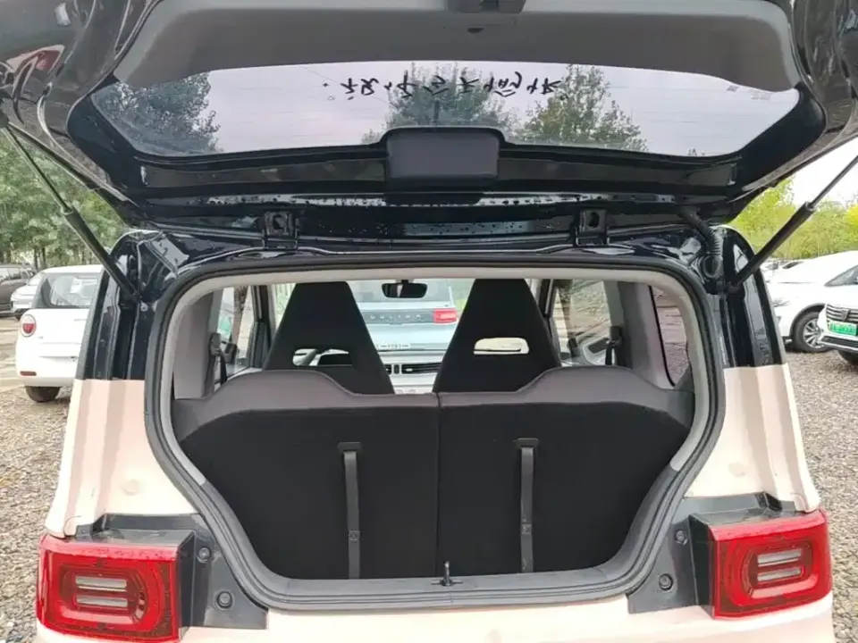 Wuling MINIEV
