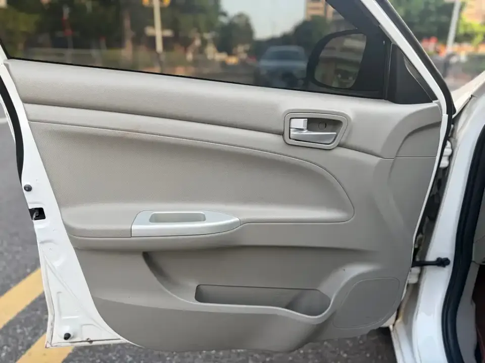 Changan V3