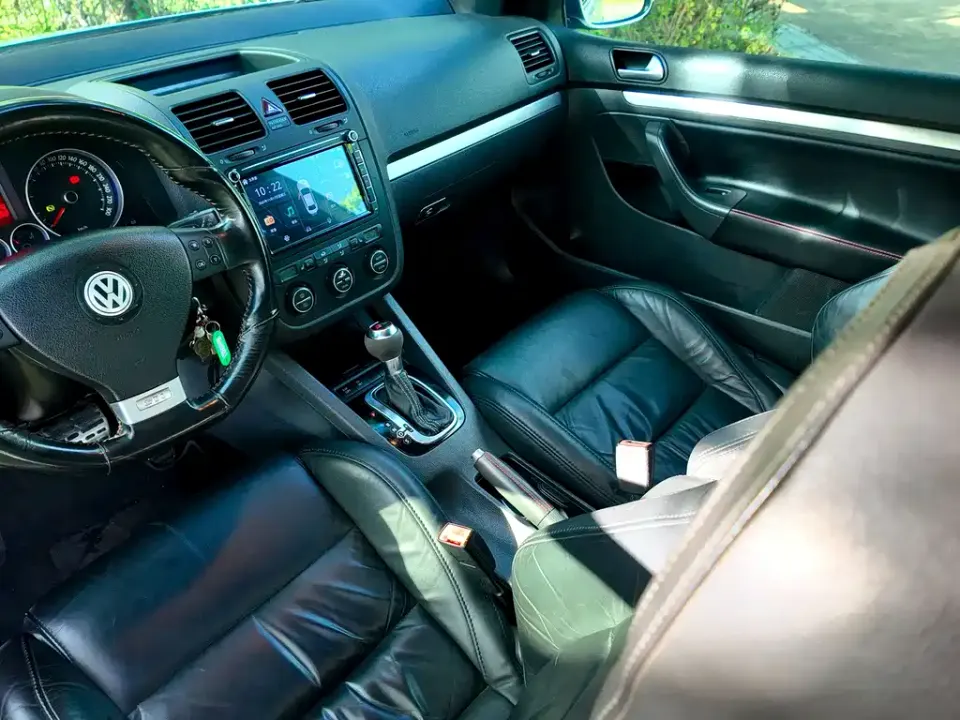 Volkswagen Golf (Import)