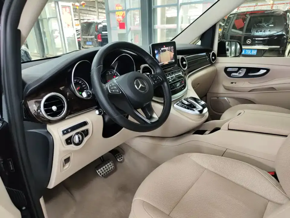 Mercedes-Benz V-Class