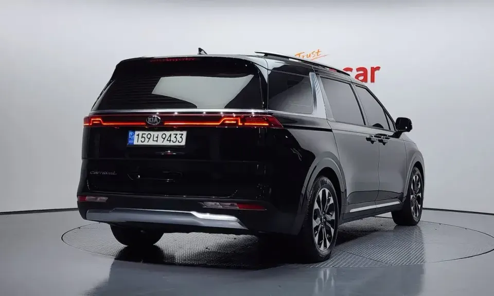 Kia Canival