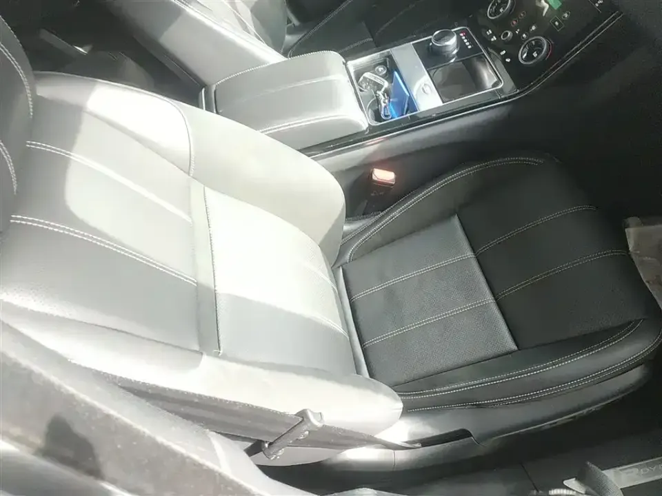 Land Rover Velar