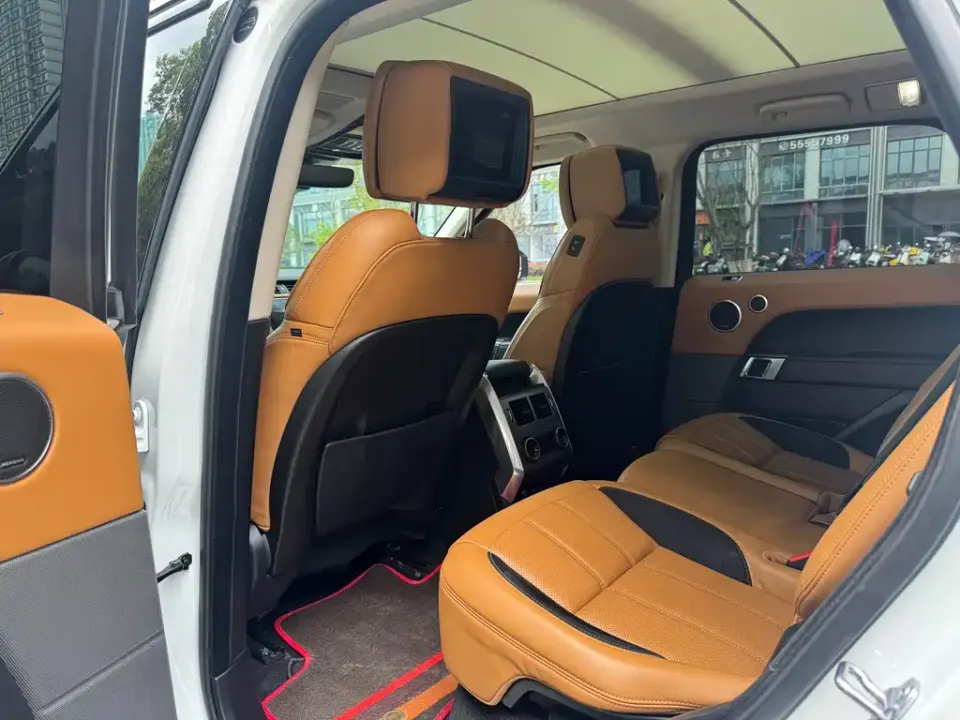 Land Rover Sport