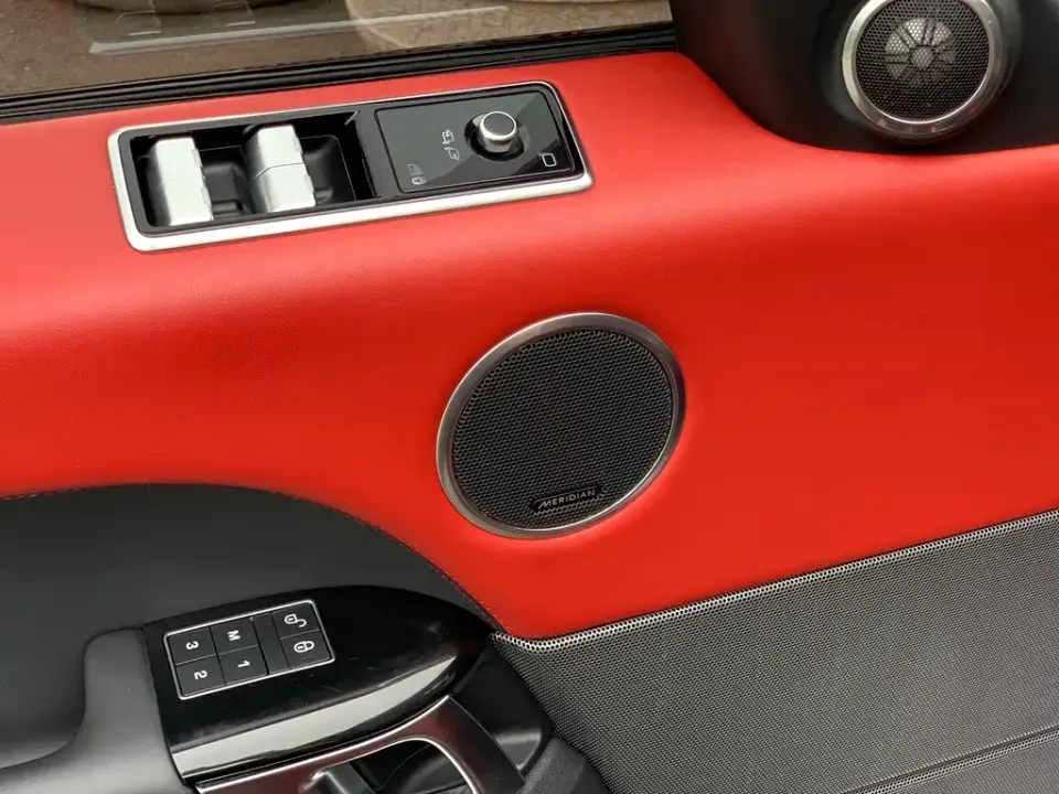 Land Rover Sport