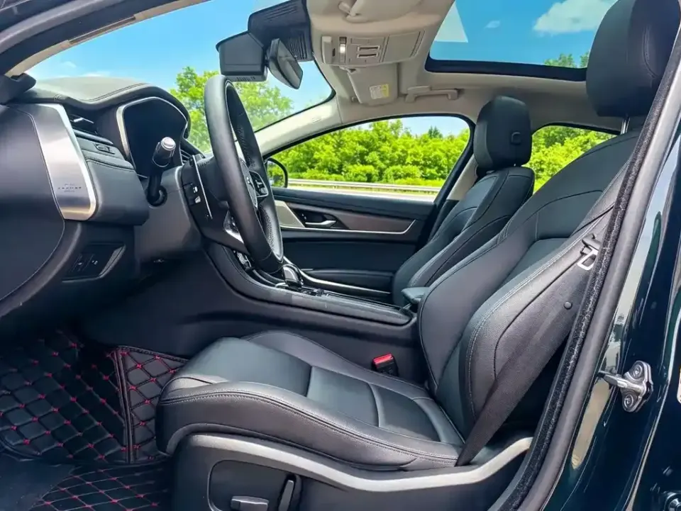 Jaguar XFL