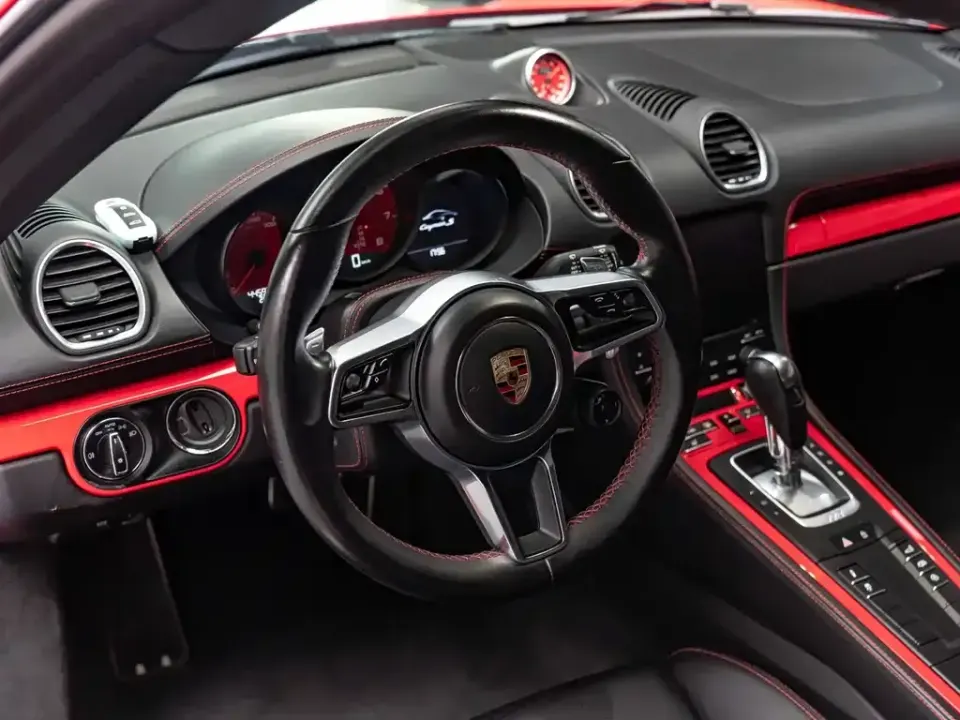 Porsche 718