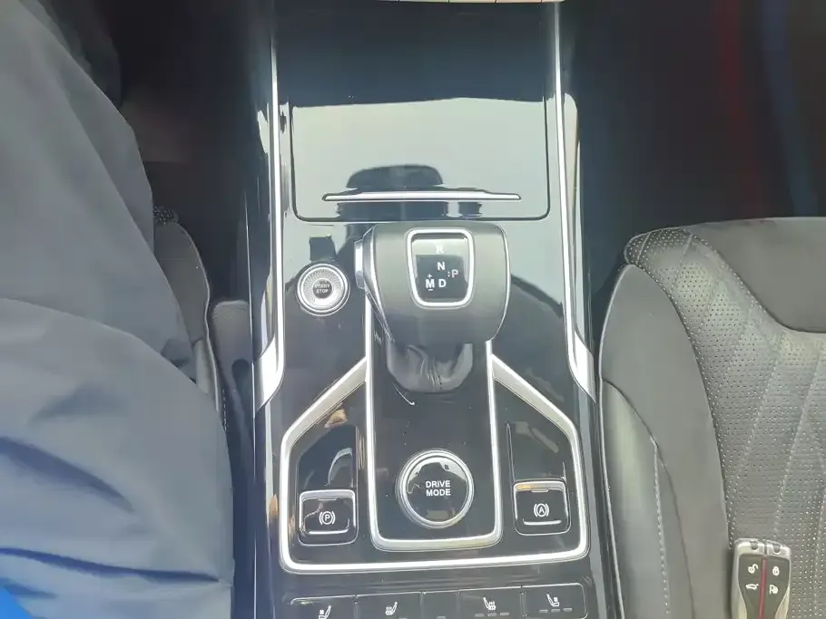 Hongqi Hongqi HS5