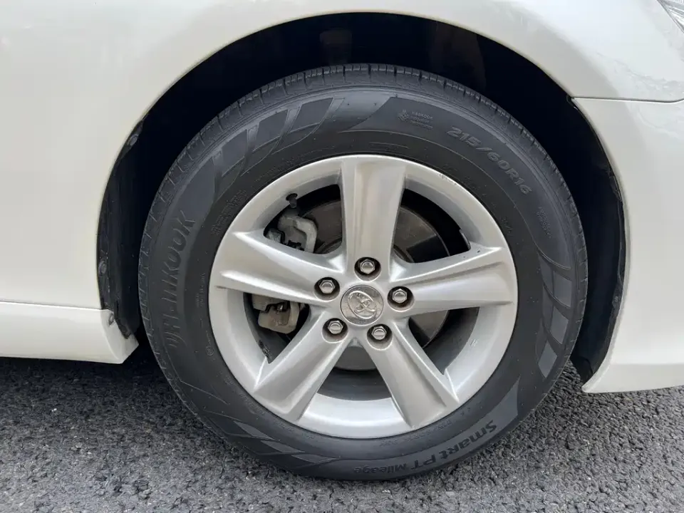 Toyota Reiz