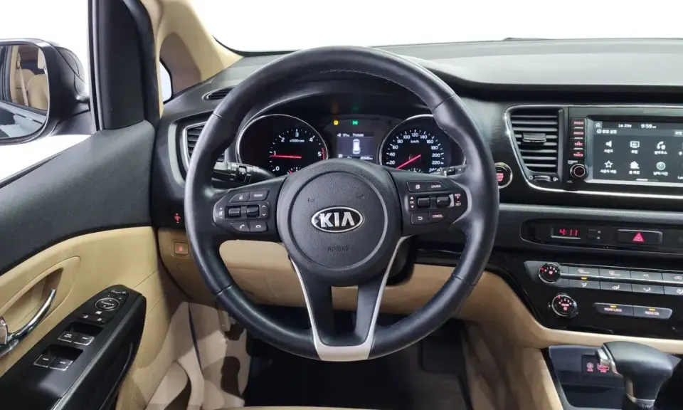 Kia Canival