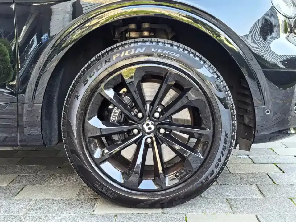 Bentley Bentayga