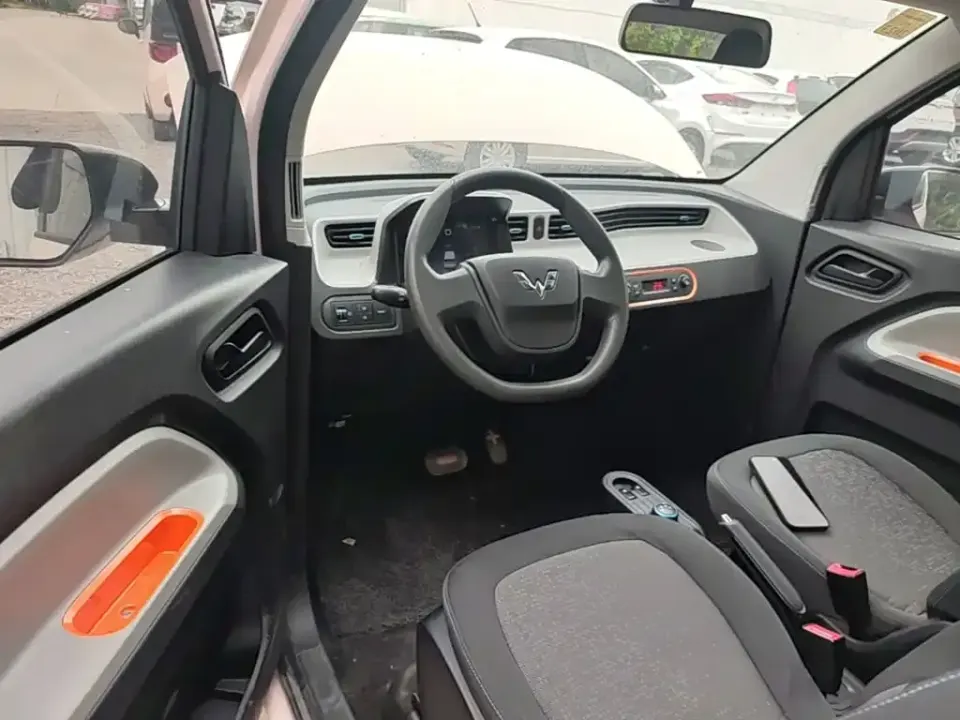 Wuling MINIEV