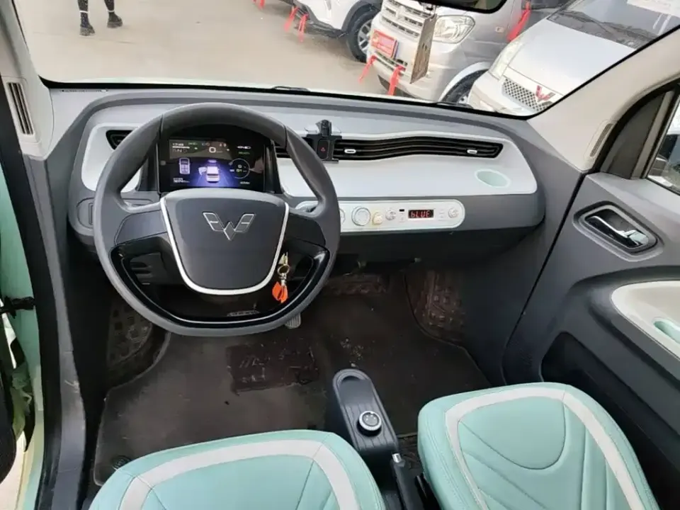Wuling MINIEV