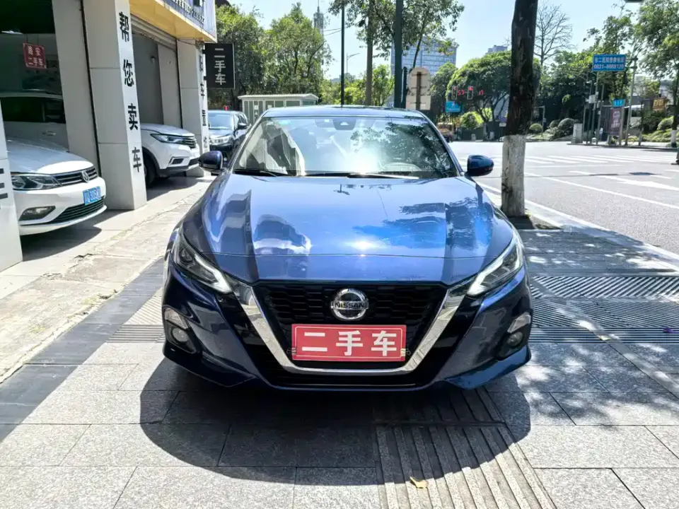 Nissan Teana