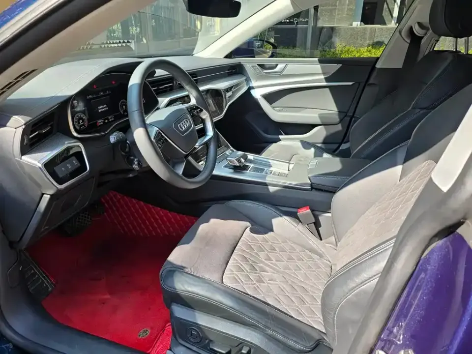 Audi A7L