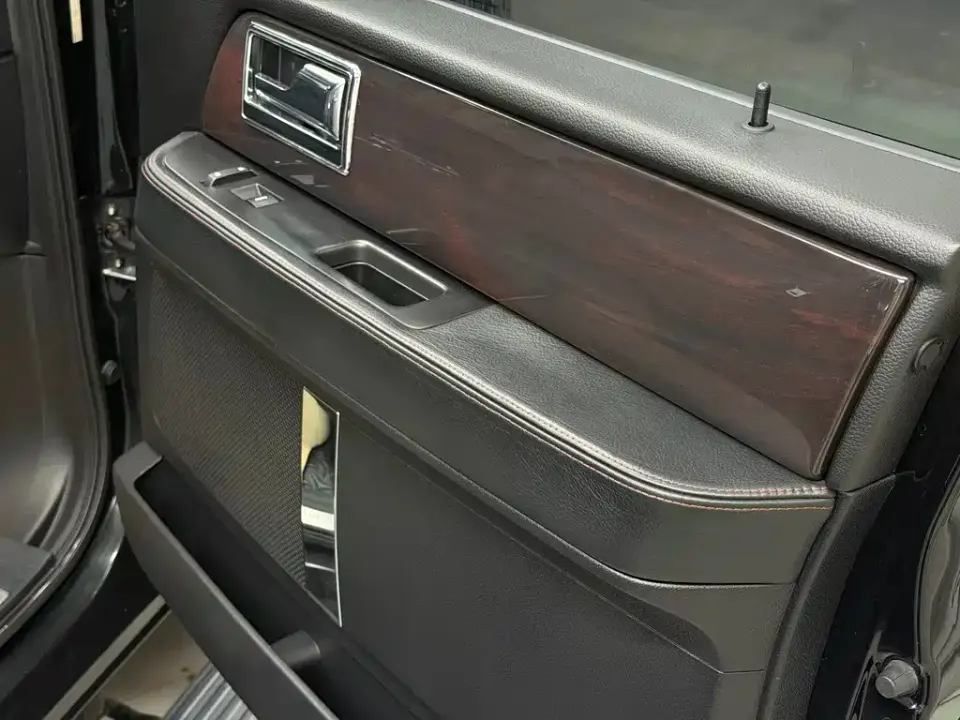 Lincoln Navigator