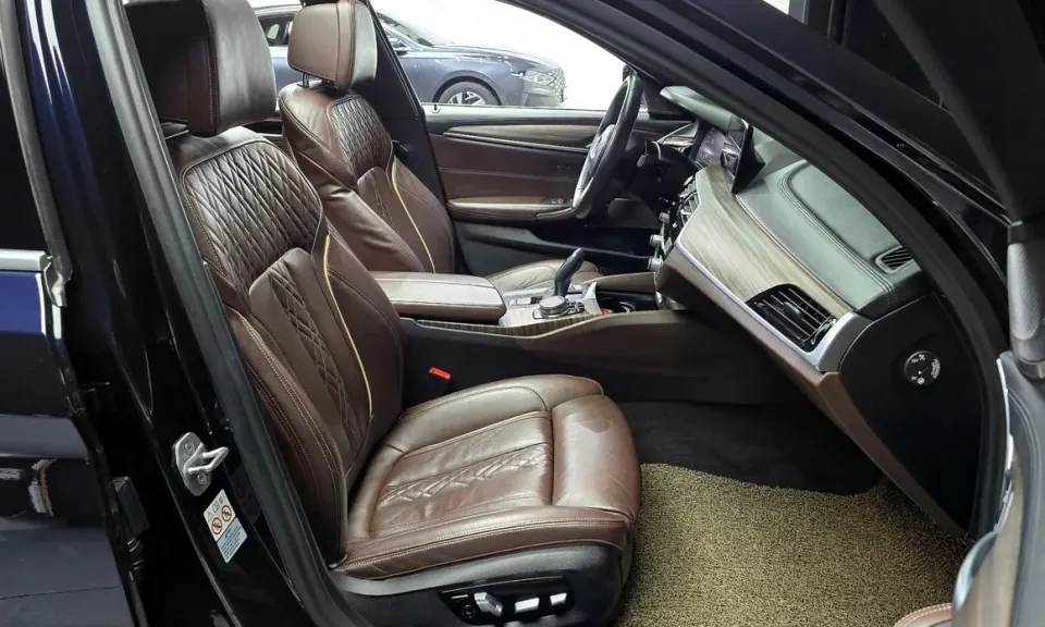 BMW 5-Series