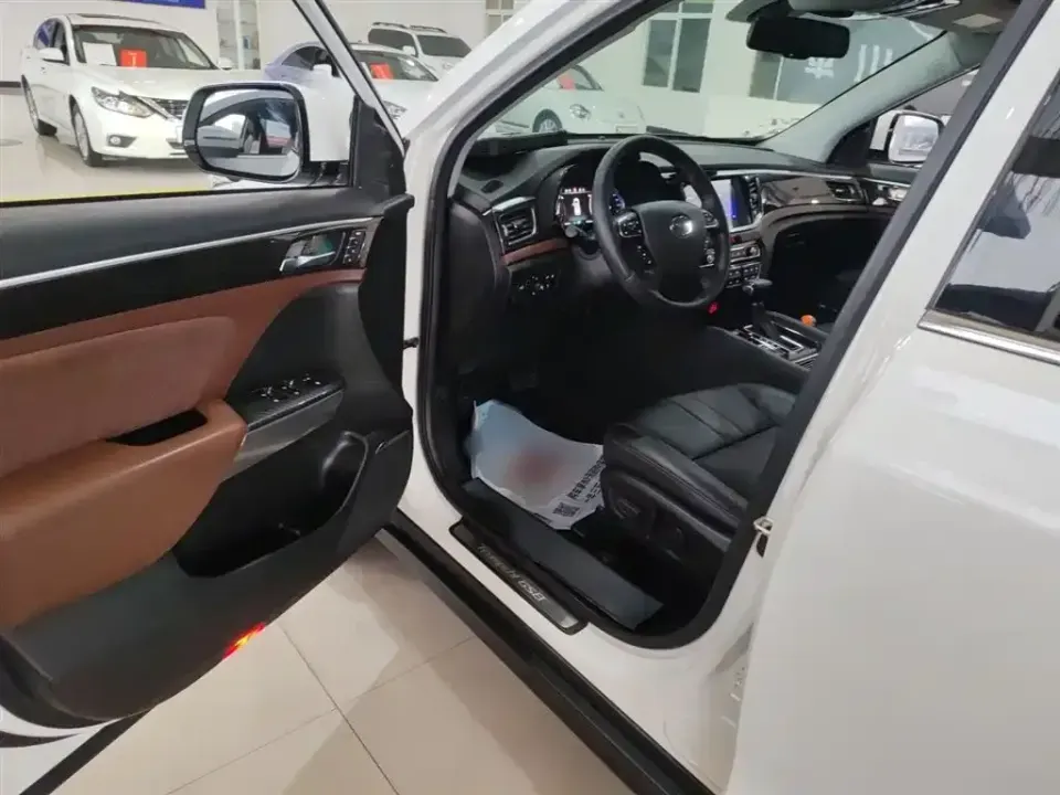 GAC Trumpchi GS8