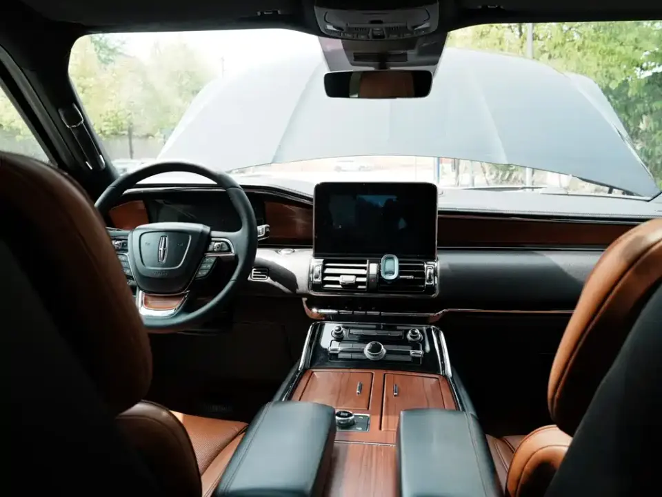 Lincoln Navigator