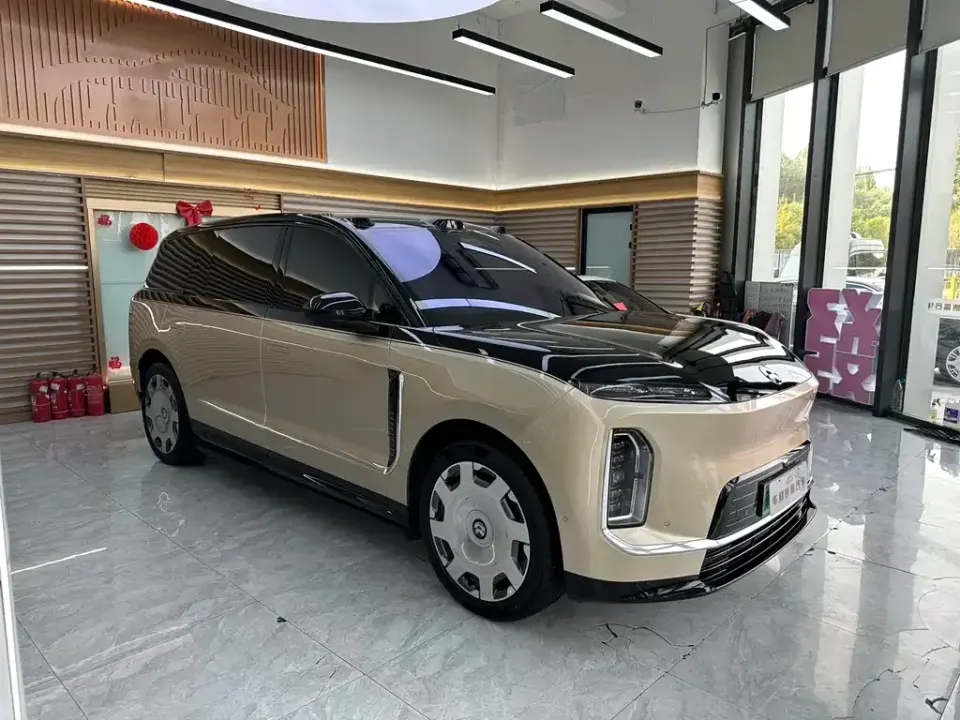 Nio ES9