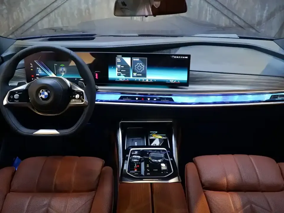 BMW 7-Series