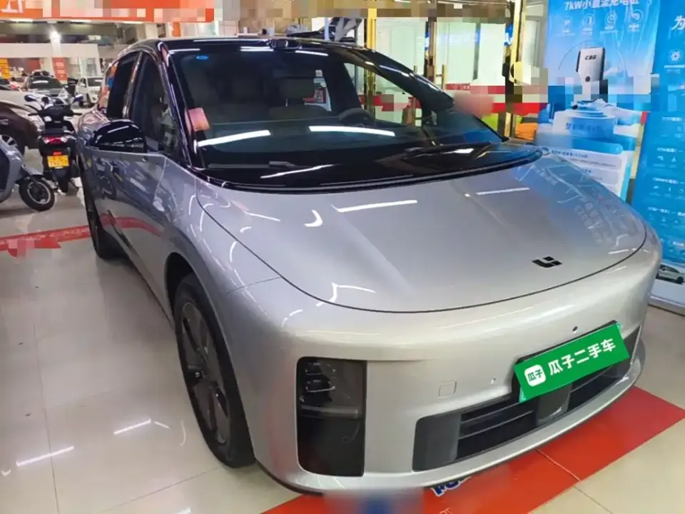 Li Li i6