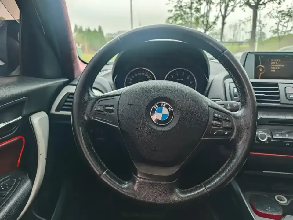 BMW 1 Series (Import)