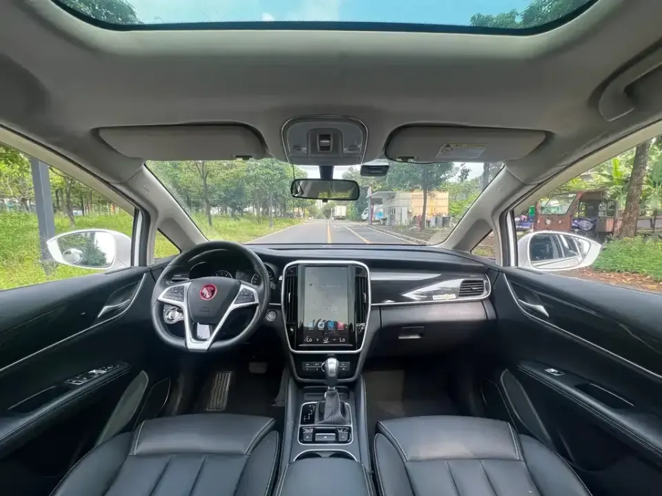 BYD MAX