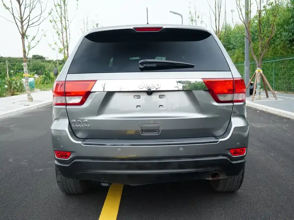 Jeep Grand Cherokee (Import)