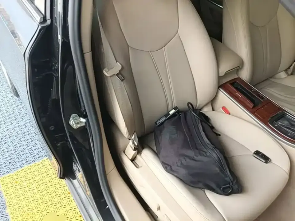 Roewe 950