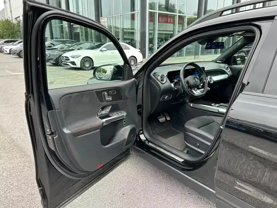 Mercedes-Benz GLB AMG