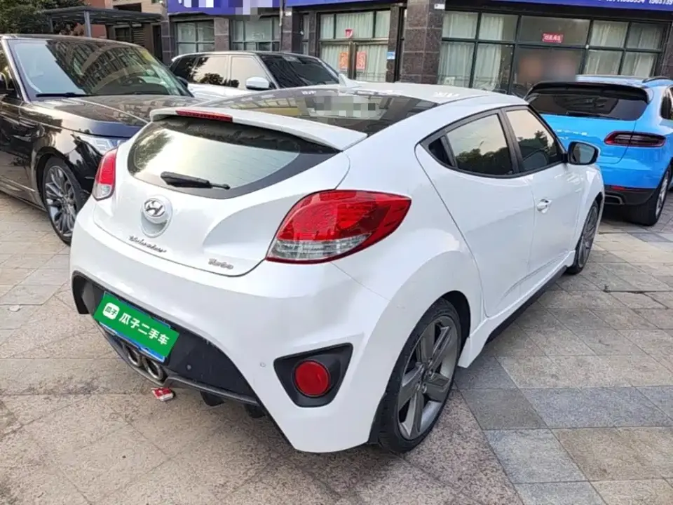 Hyundai Veloster