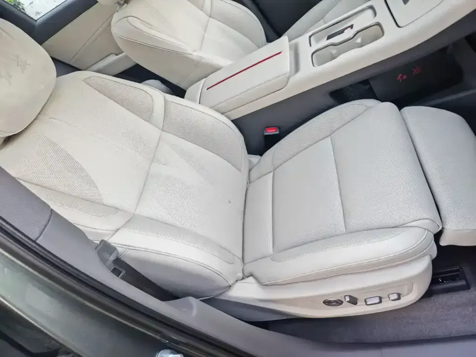 Hongqi Hongqi HS6 PHEV
