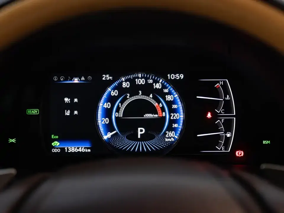 Lexus ES