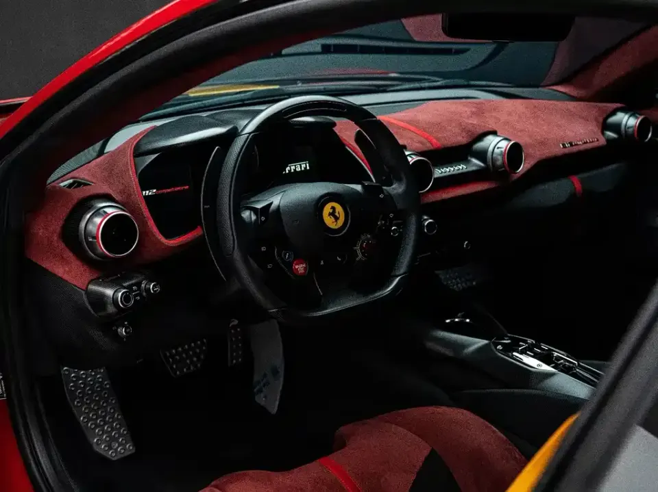 Ferrari 812