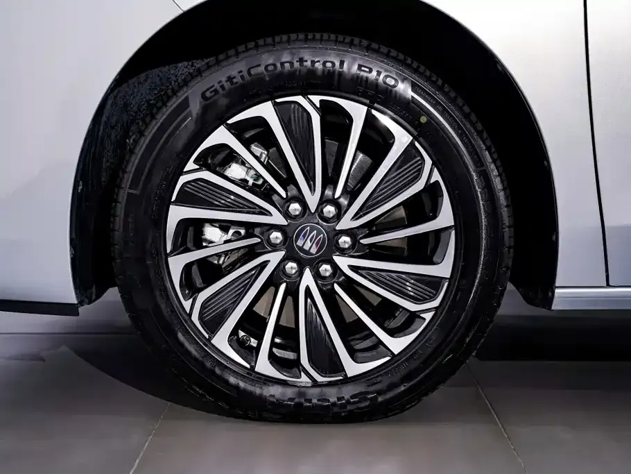Buick GL8 Hybrid