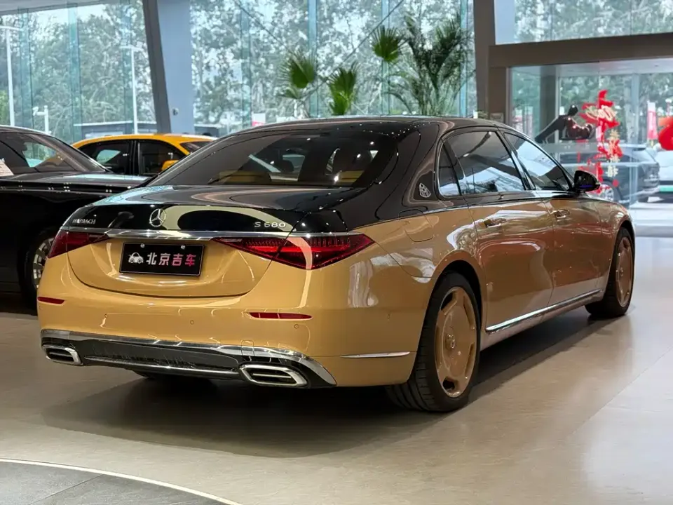Mercedes-Benz S-Class