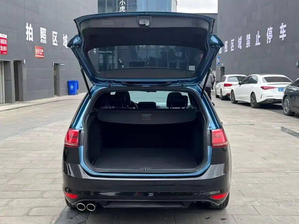 Volkswagen Golf (Import)