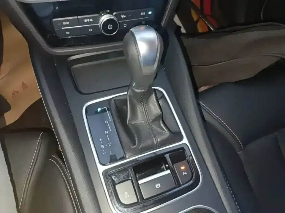 BYD MAX