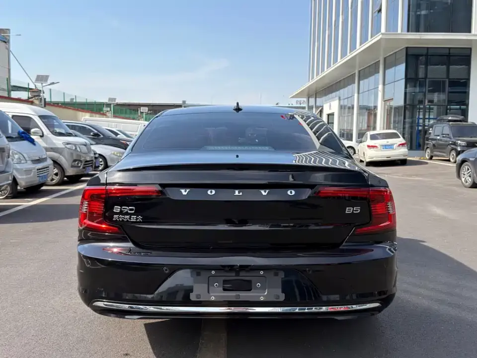 Volvo S90
