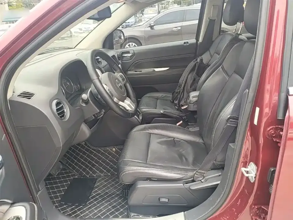 Jeep Compass (Import)