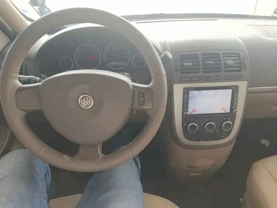 Buick GL8