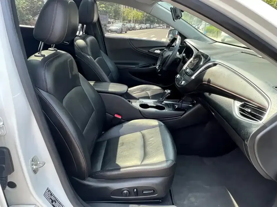 Chevrolet Malibu XL